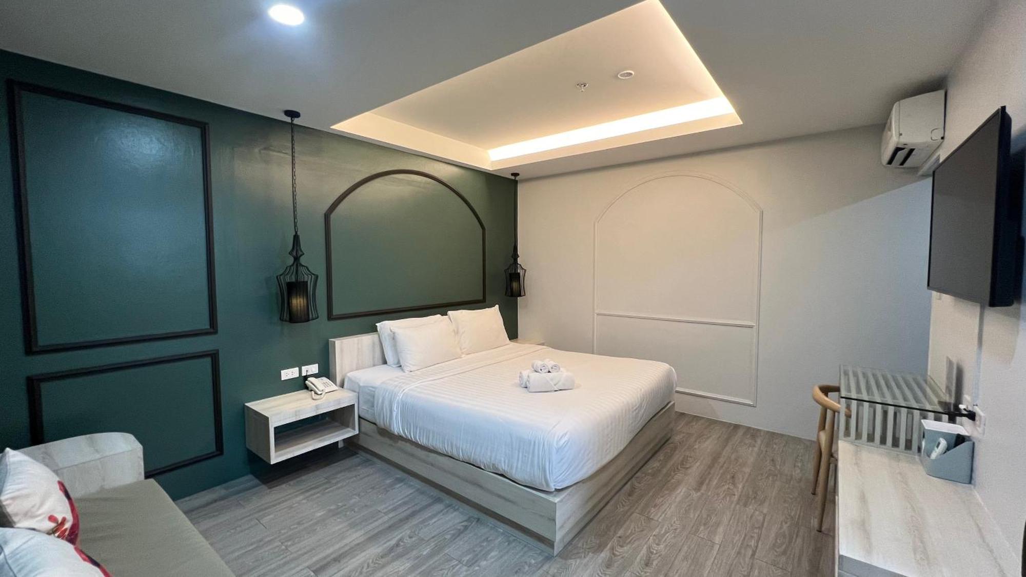 Peranakan House Phuket Екстериор снимка