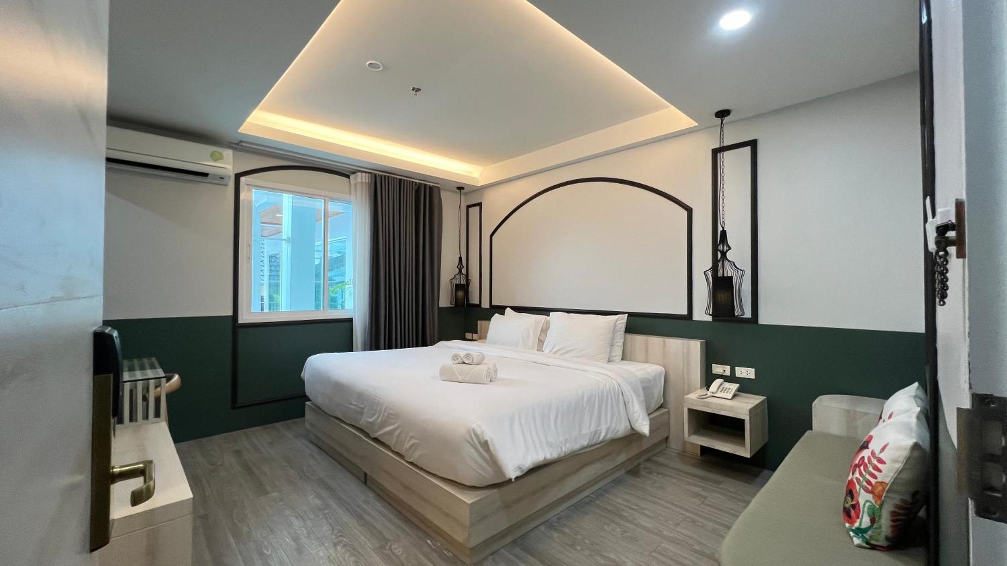Peranakan House Phuket Екстериор снимка