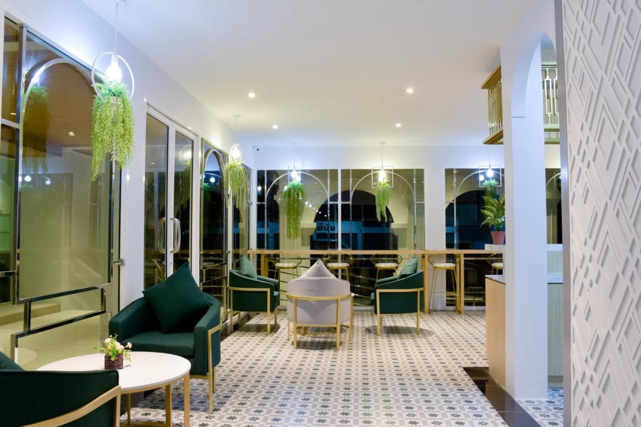 Peranakan House Phuket Екстериор снимка
