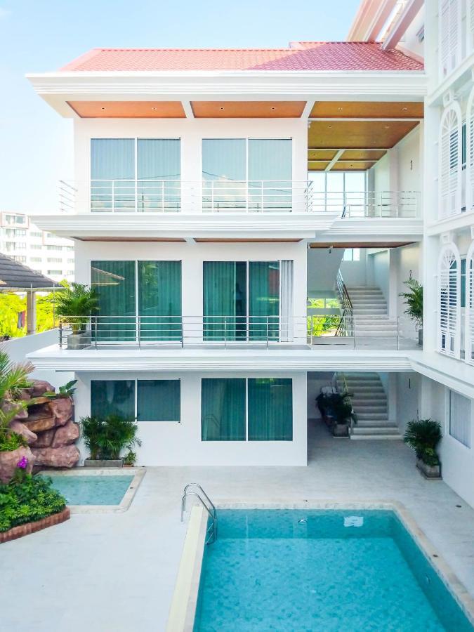 Peranakan House Phuket Екстериор снимка